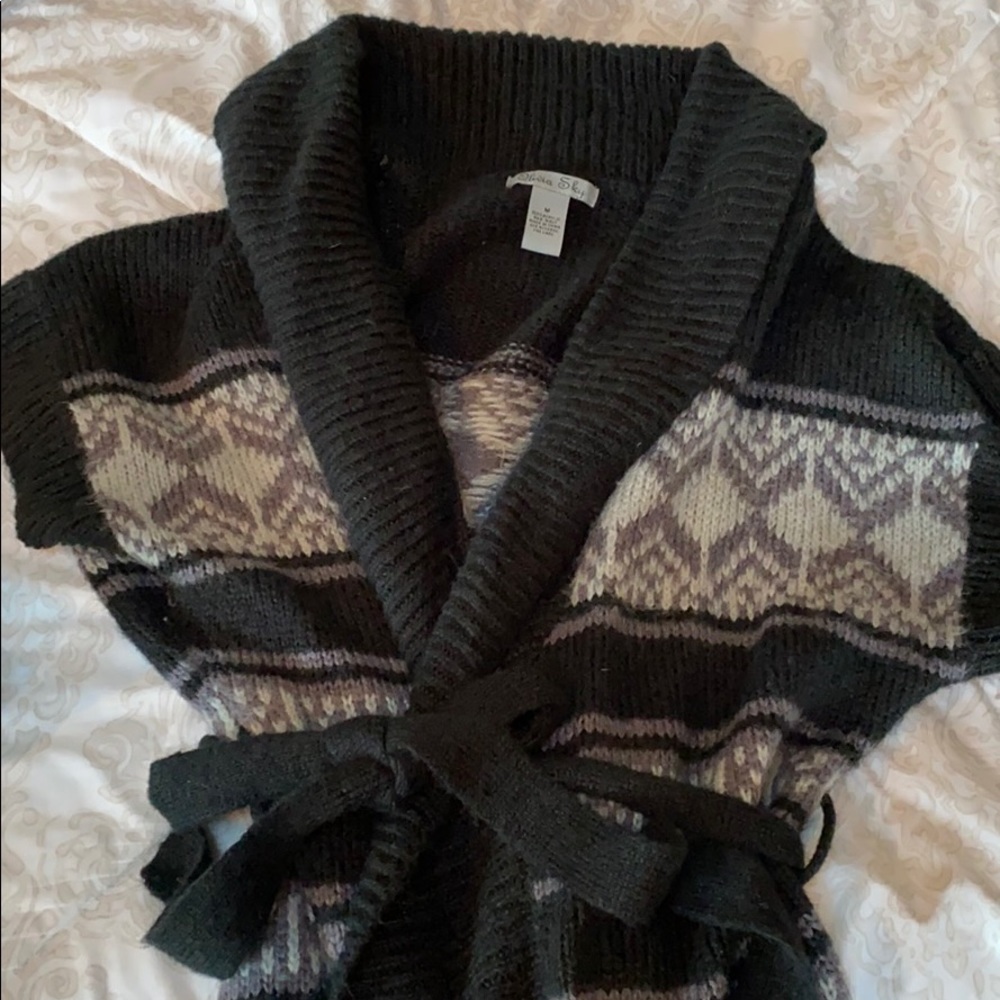 Great condition Black and gray wrap sweater